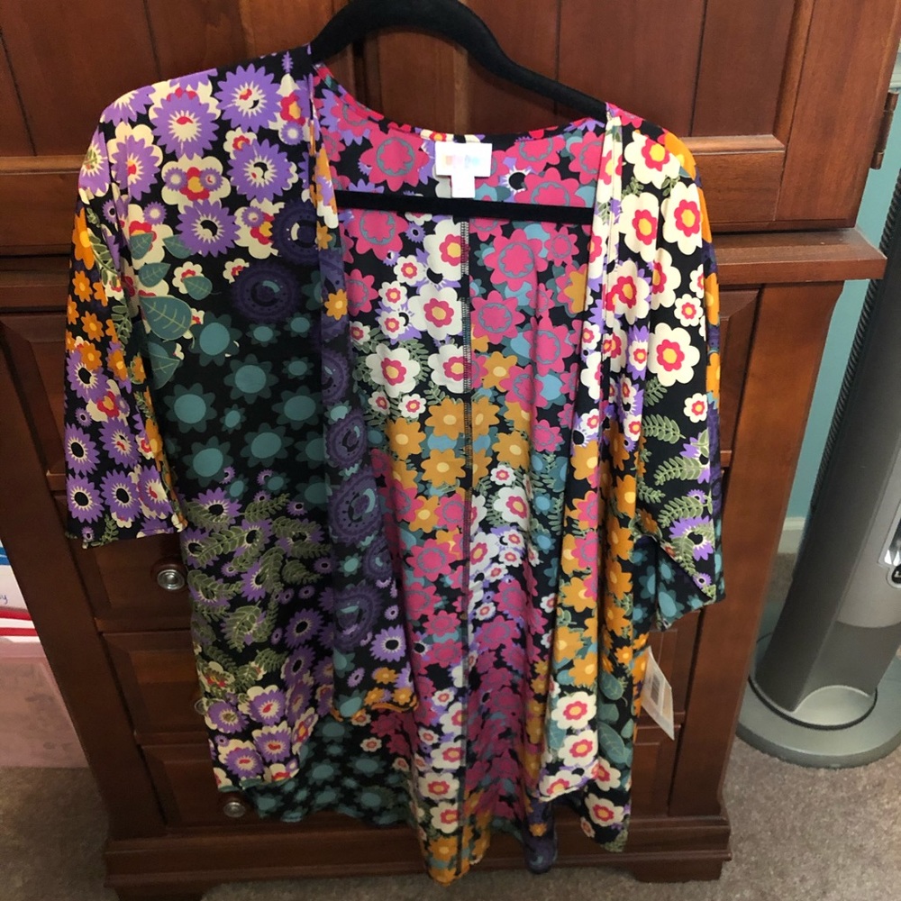 LulaRoe Lindsay Kimono